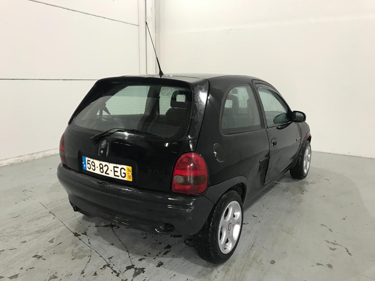 Opel Corsa 1.5TD · Ano 1994 — imagem 6