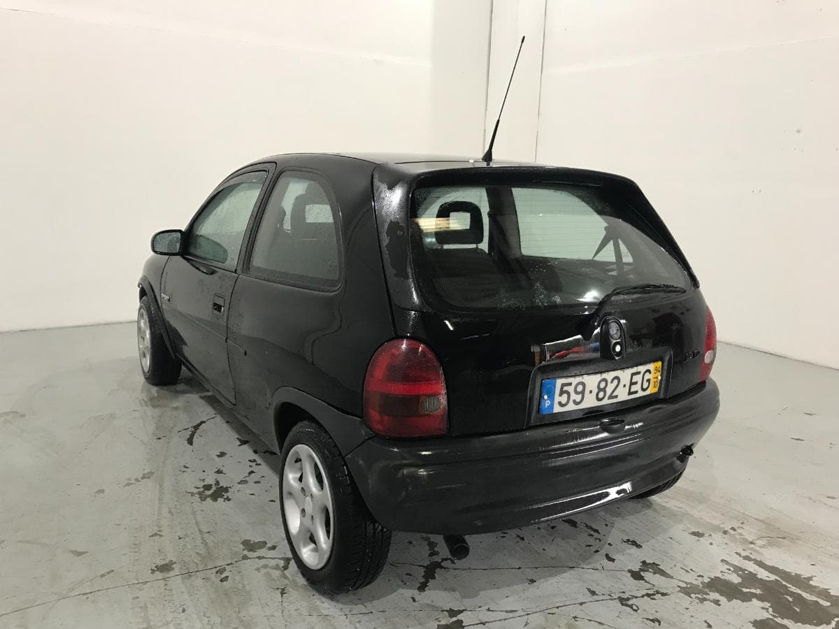 Opel Corsa 1.5TD · Ano 1994 — imagem 5