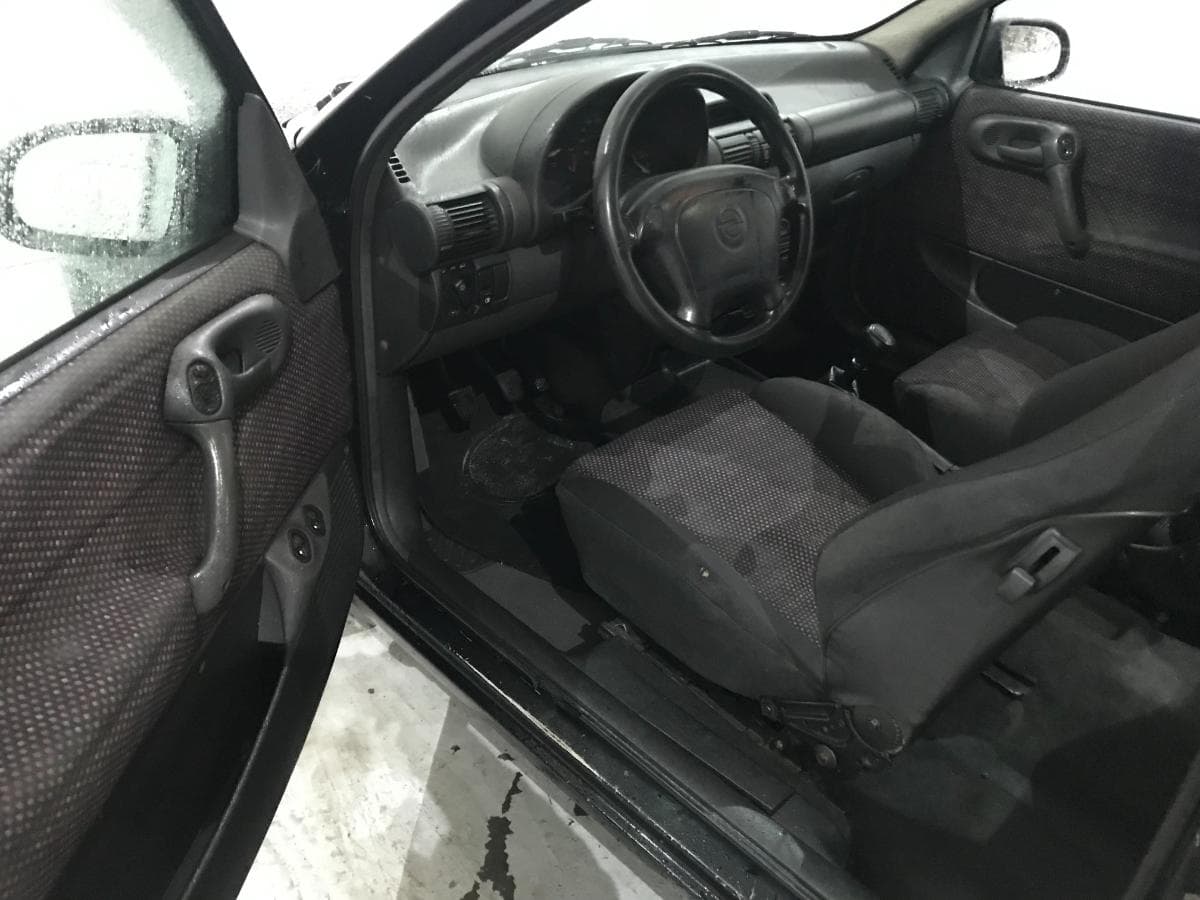 Opel Corsa 1.5TD · Ano 1994 — imagem 11