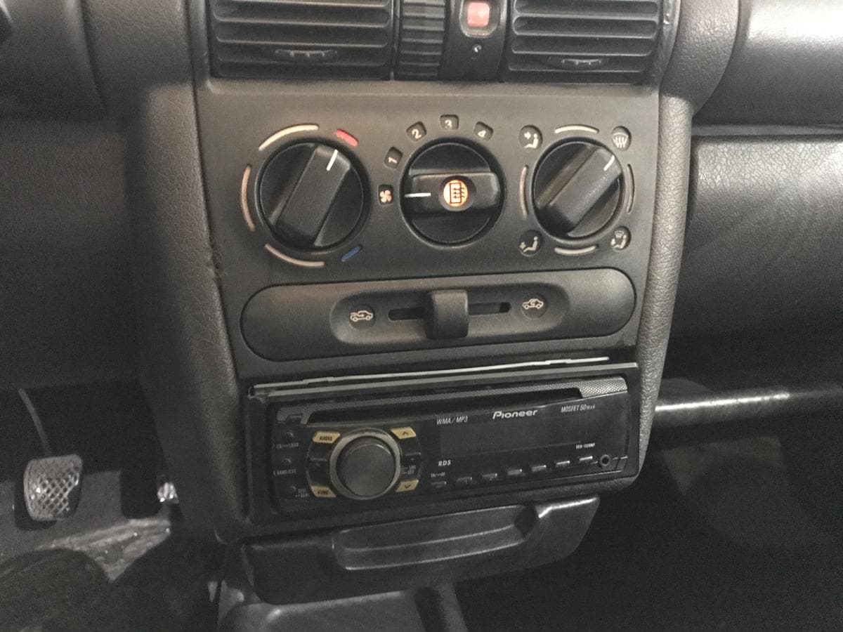 Opel Corsa 1.5TD · Ano 1994 — imagem 23
