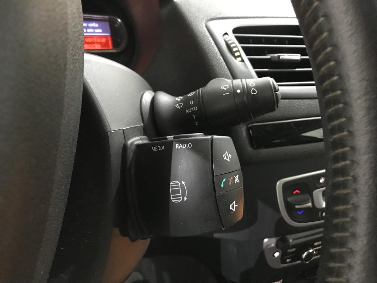 Renault Mégane 1.5DCI · Ano 2013 — image 31
