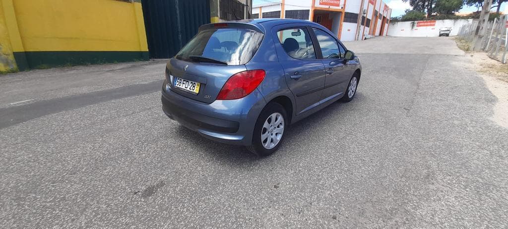 Peugeot 207 1.4HDI · Ano 2008 — image 9