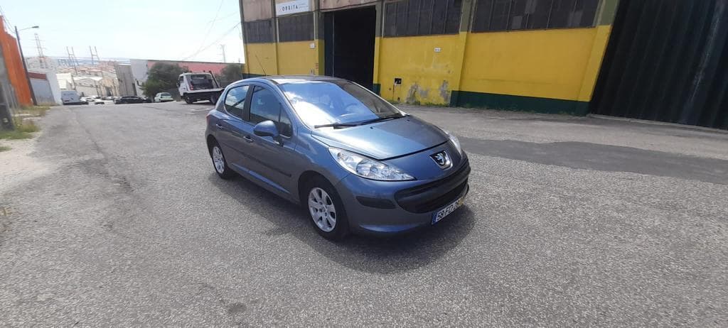 Peugeot 207 1.4HDI · Ano 2008 — image 1