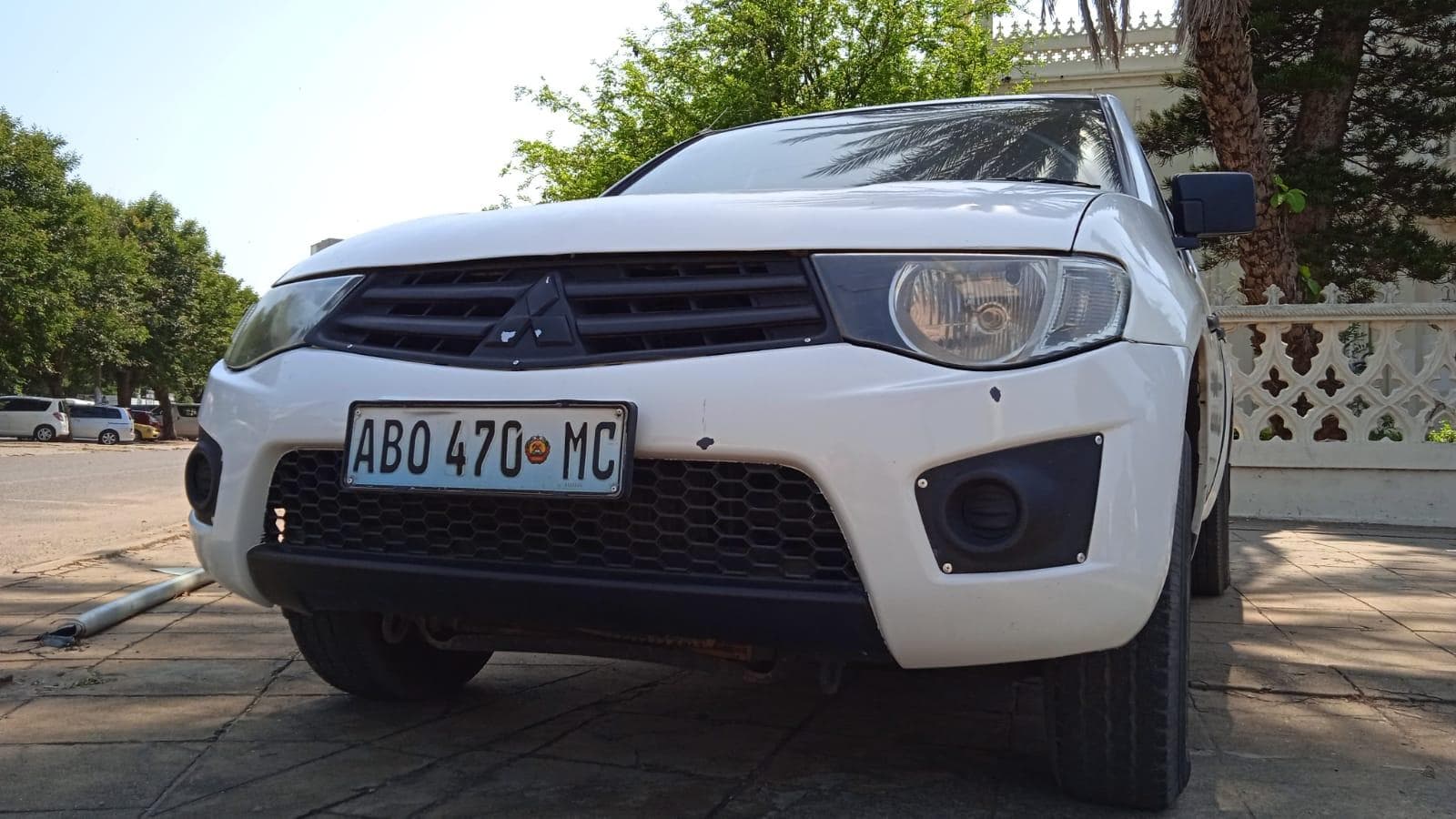 Mitsubishi L200 · — imagem 2
