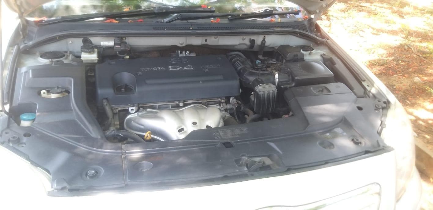 Toyota Avensis · — imagem 9