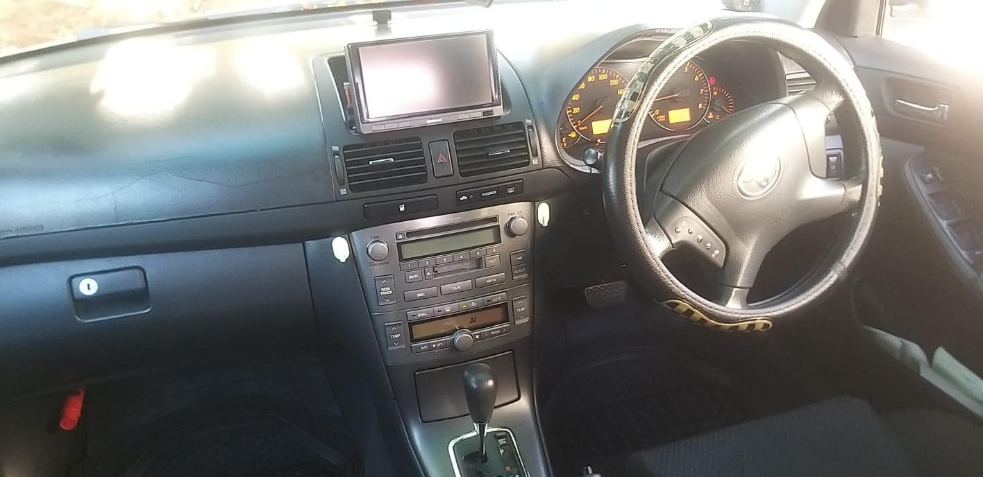 Toyota Avensis · — imagem 11