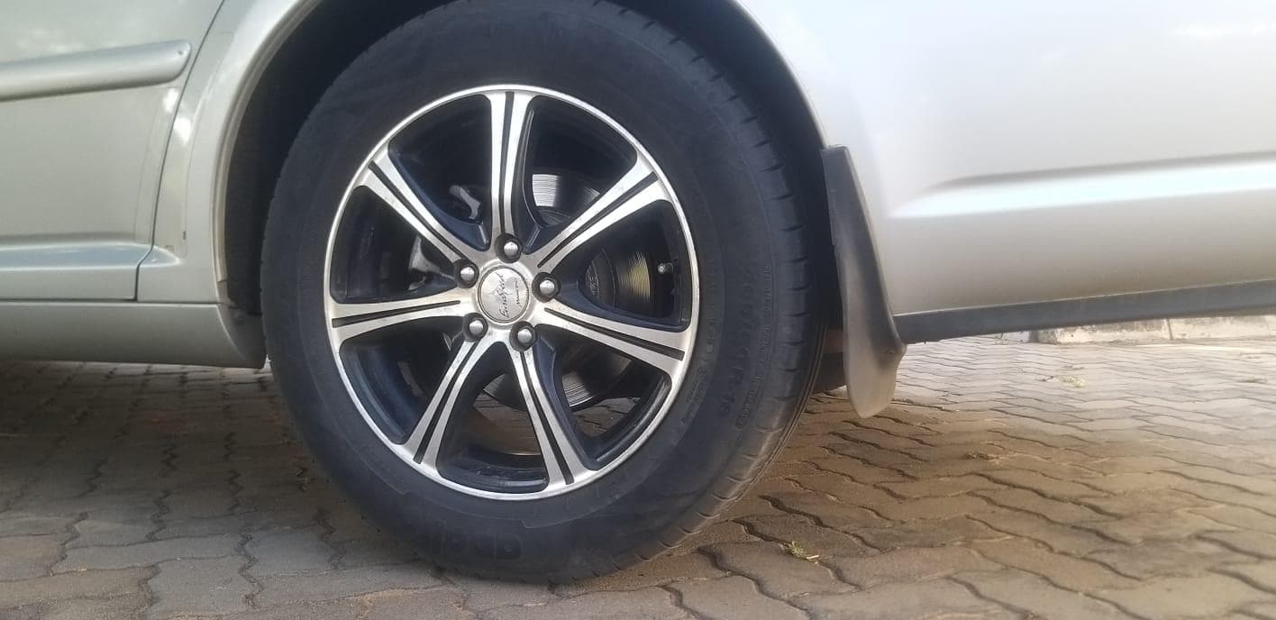 Toyota Avensis · — imagem 12