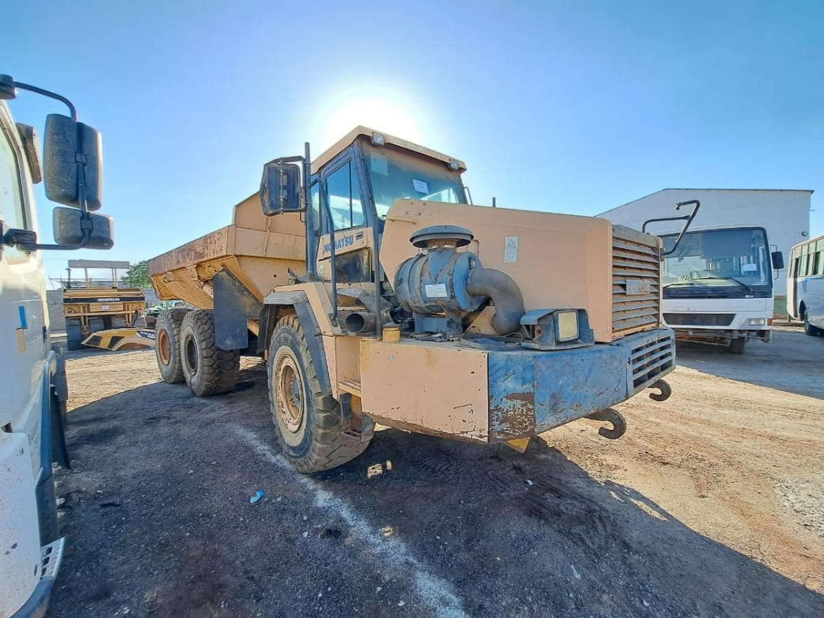 Dumper (30T) KOMATSU HM300-1 · Viana