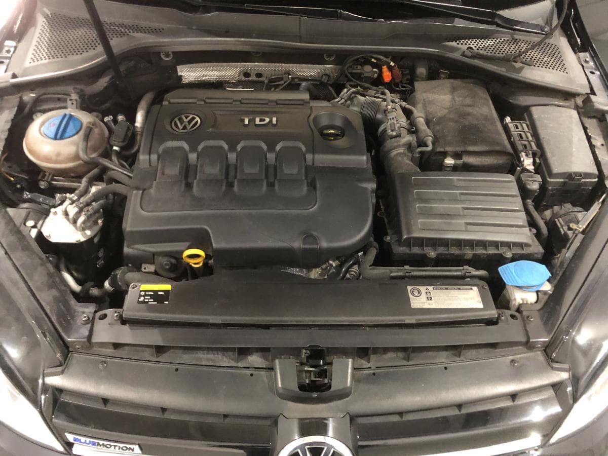 Volkswagen Golf 1.5 TDI· Ano 2014 — imagen 4