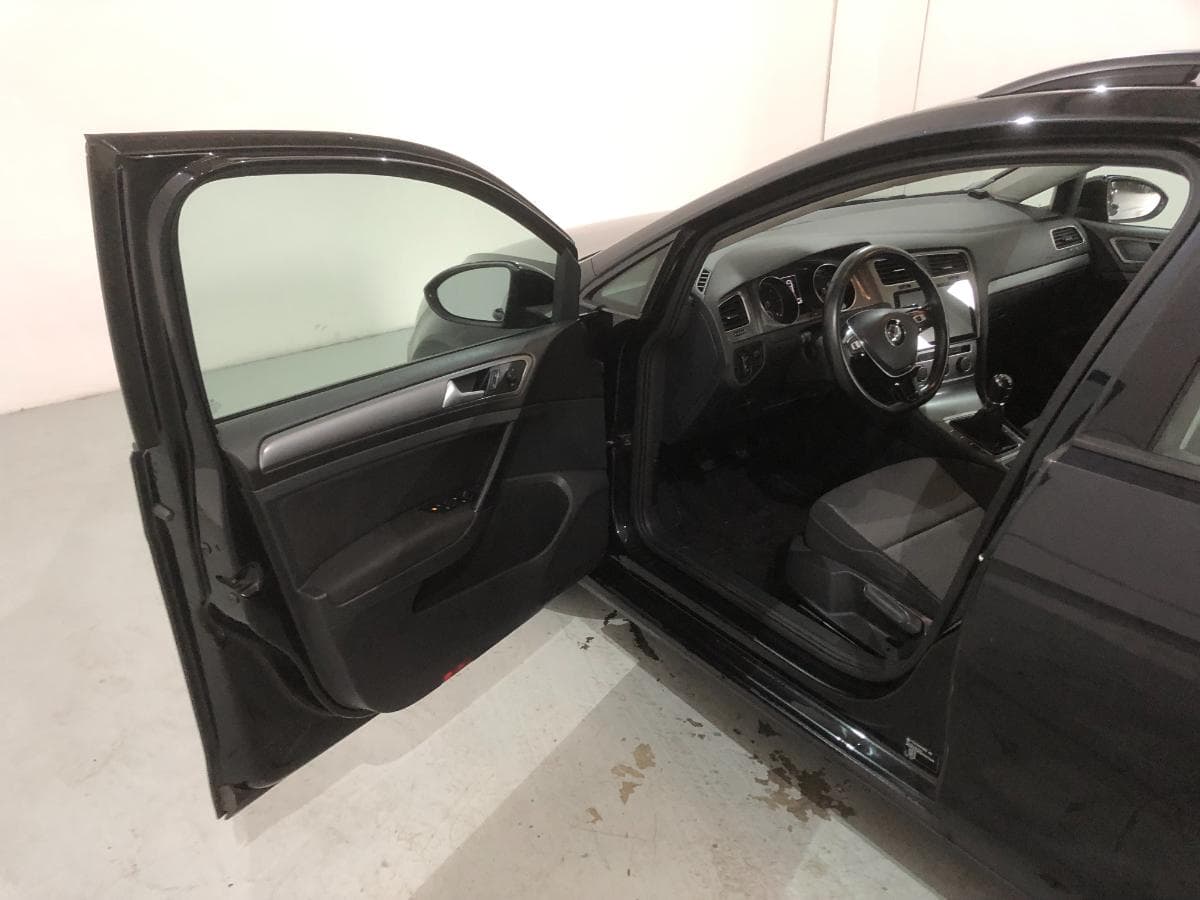 Volkswagen Golf 1.5 TDI· Ano 2014 — imagen 18