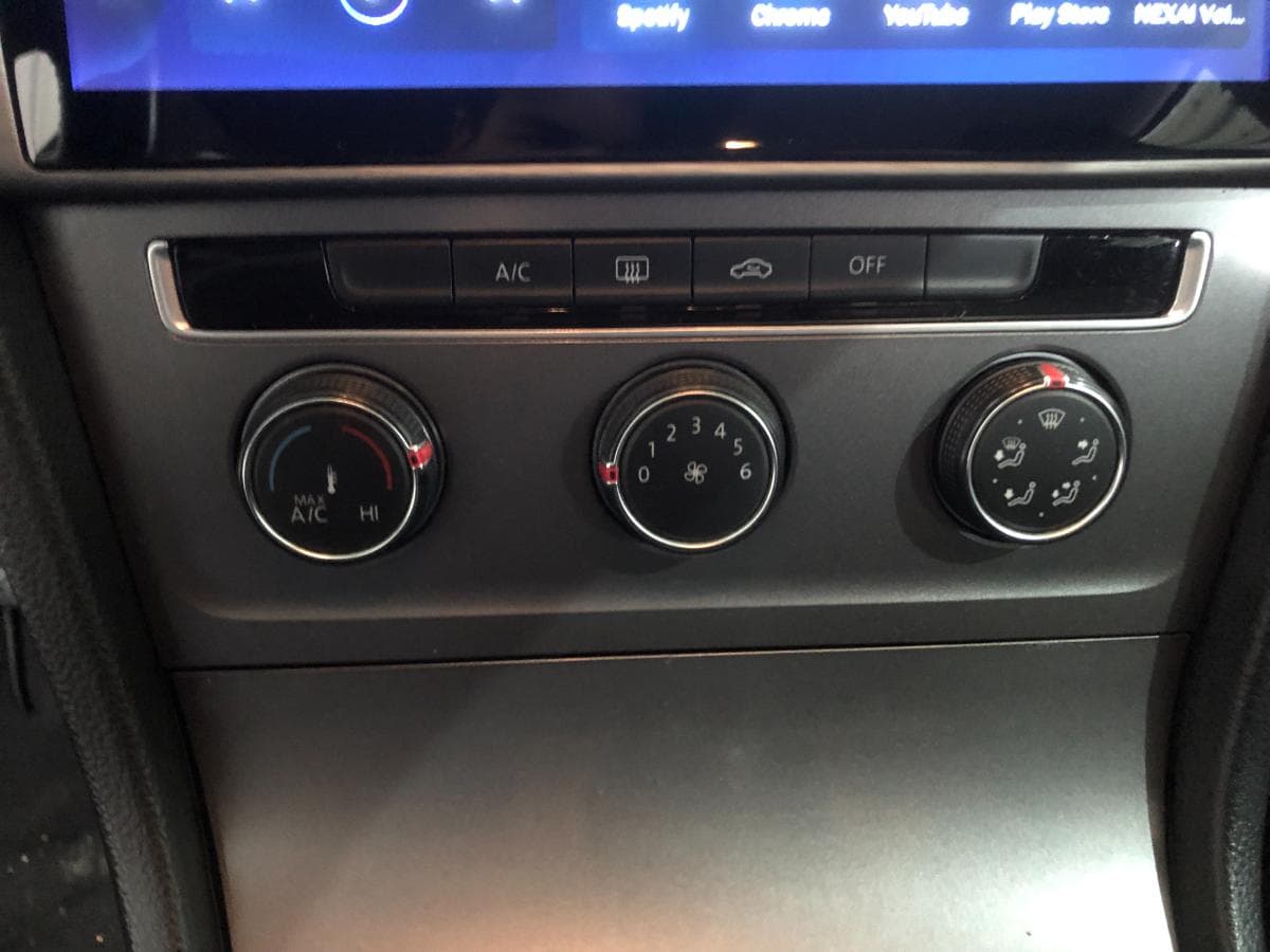 Volkswagen Golf 1.5 TDI· Ano 2014 — imagen 27