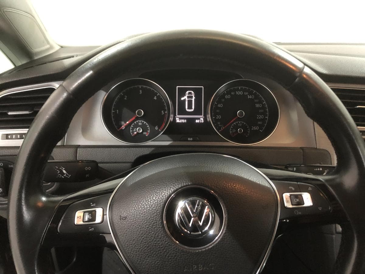 Volkswagen Golf 1.5 TDI· Ano 2014 — imagen 28