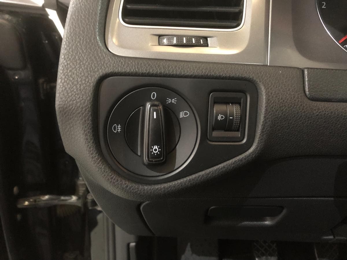Volkswagen Golf 1.5 TDI· Ano 2014 — imagen 37