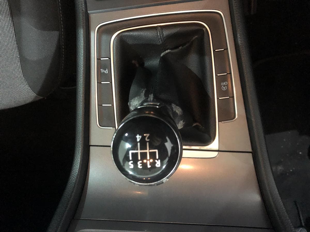 Volkswagen Golf 1.5 TDI· Ano 2014 — imagen 38