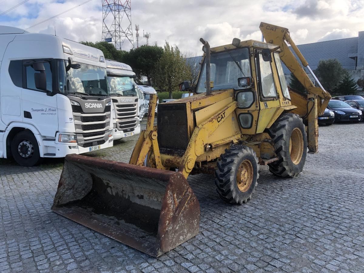 Retroescavadora CAT 428-II 4x4 — imagen 2