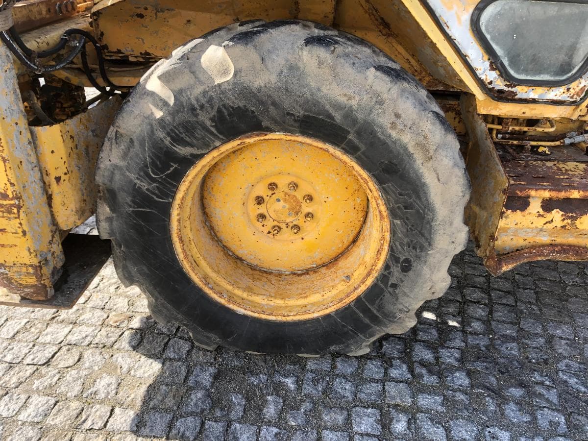 Retroescavadora CAT 428-II 4x4 — imagen 5