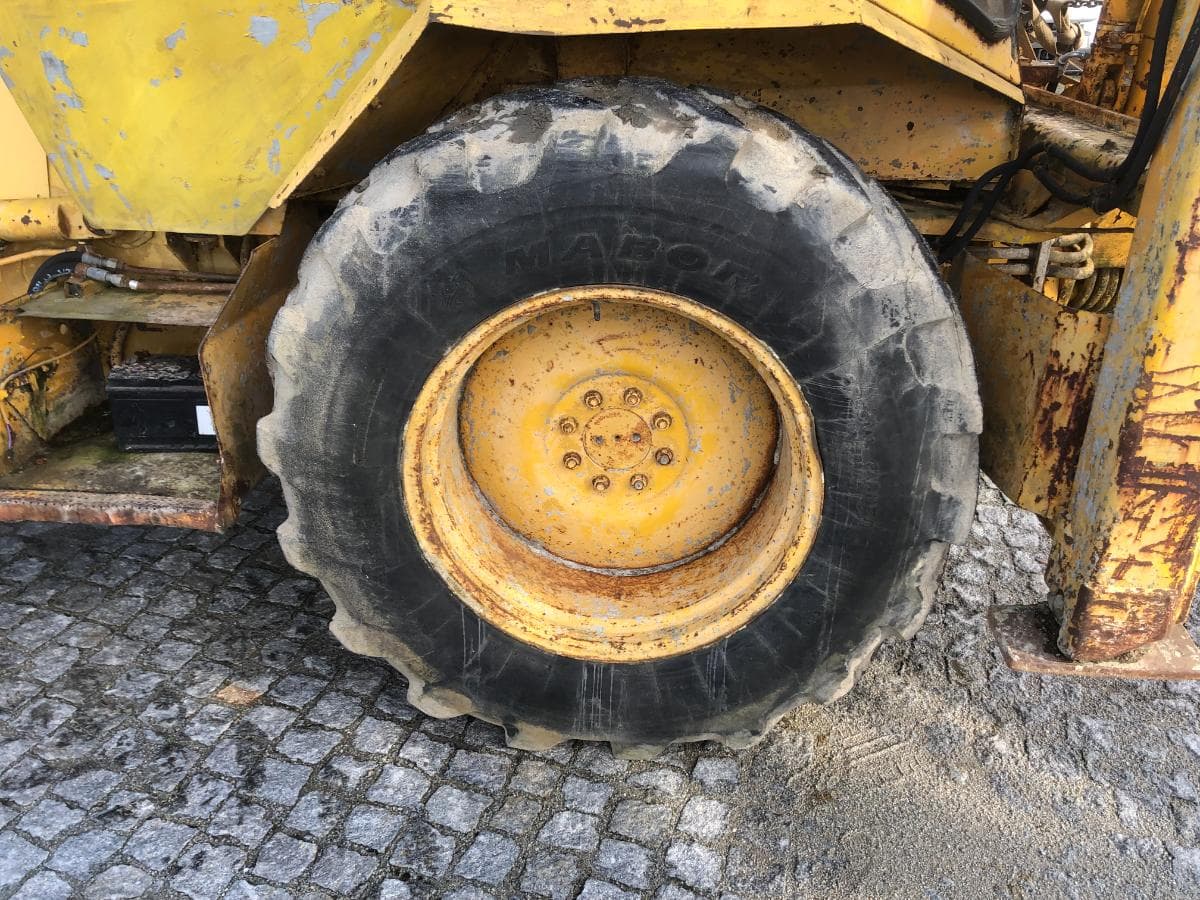 Retroescavadora CAT 428-II 4x4 — imagen 7