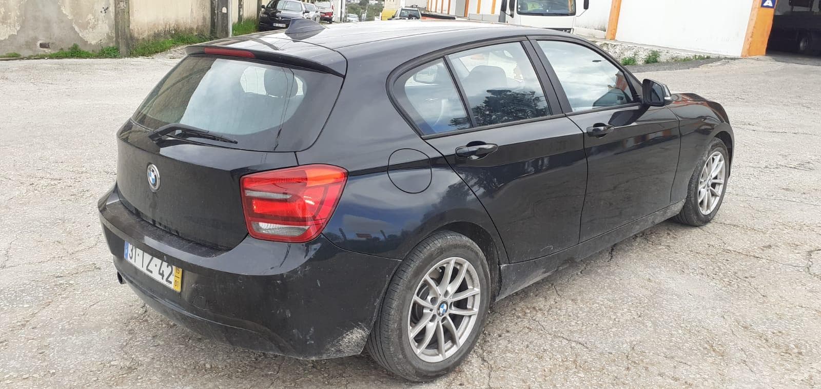 BMW 116D · Ano 2015 — imagen 4