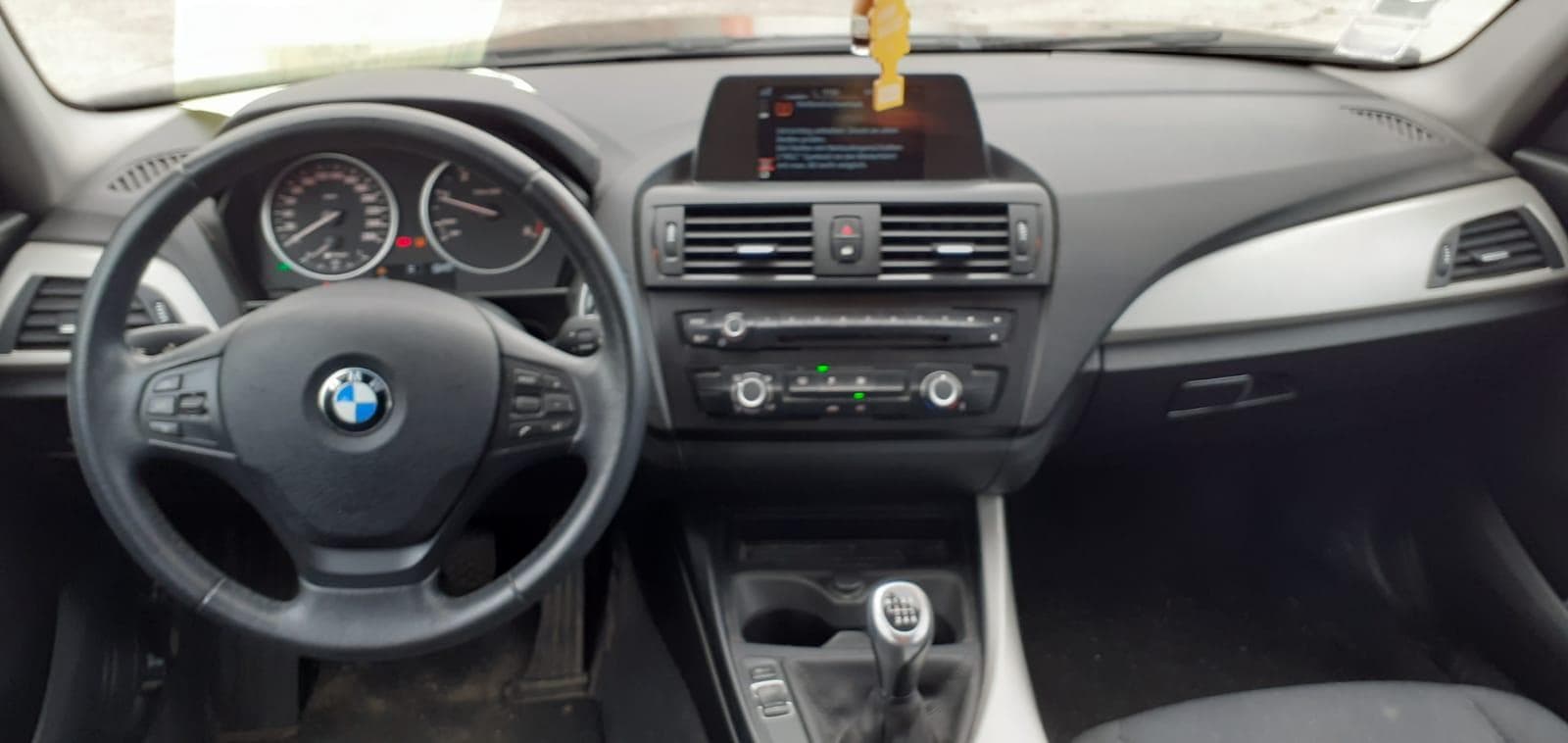 BMW 116D · Ano 2015 — imagen 13