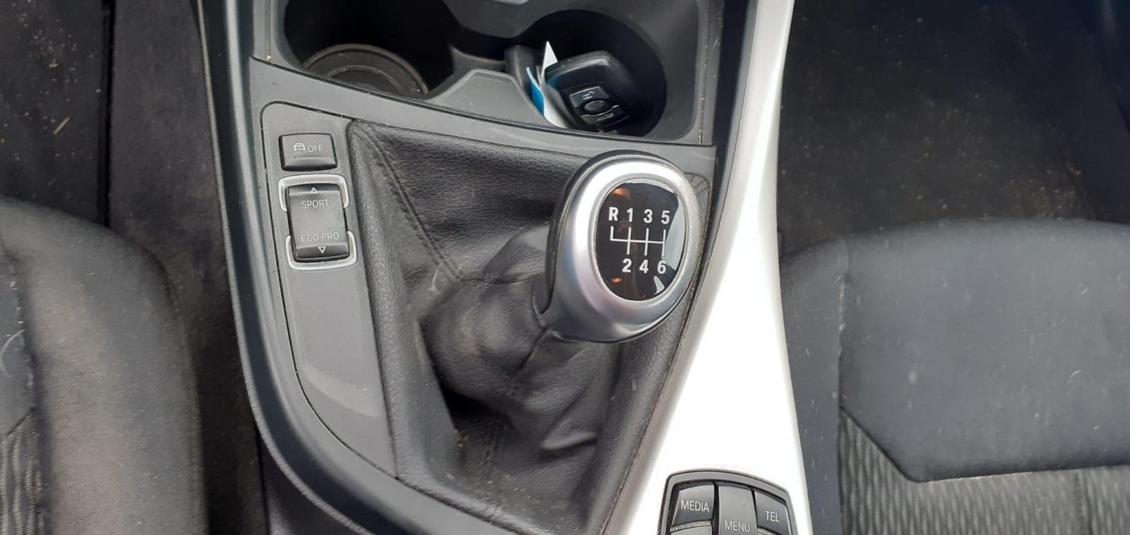 BMW 116D · Ano 2015 — imagen 15