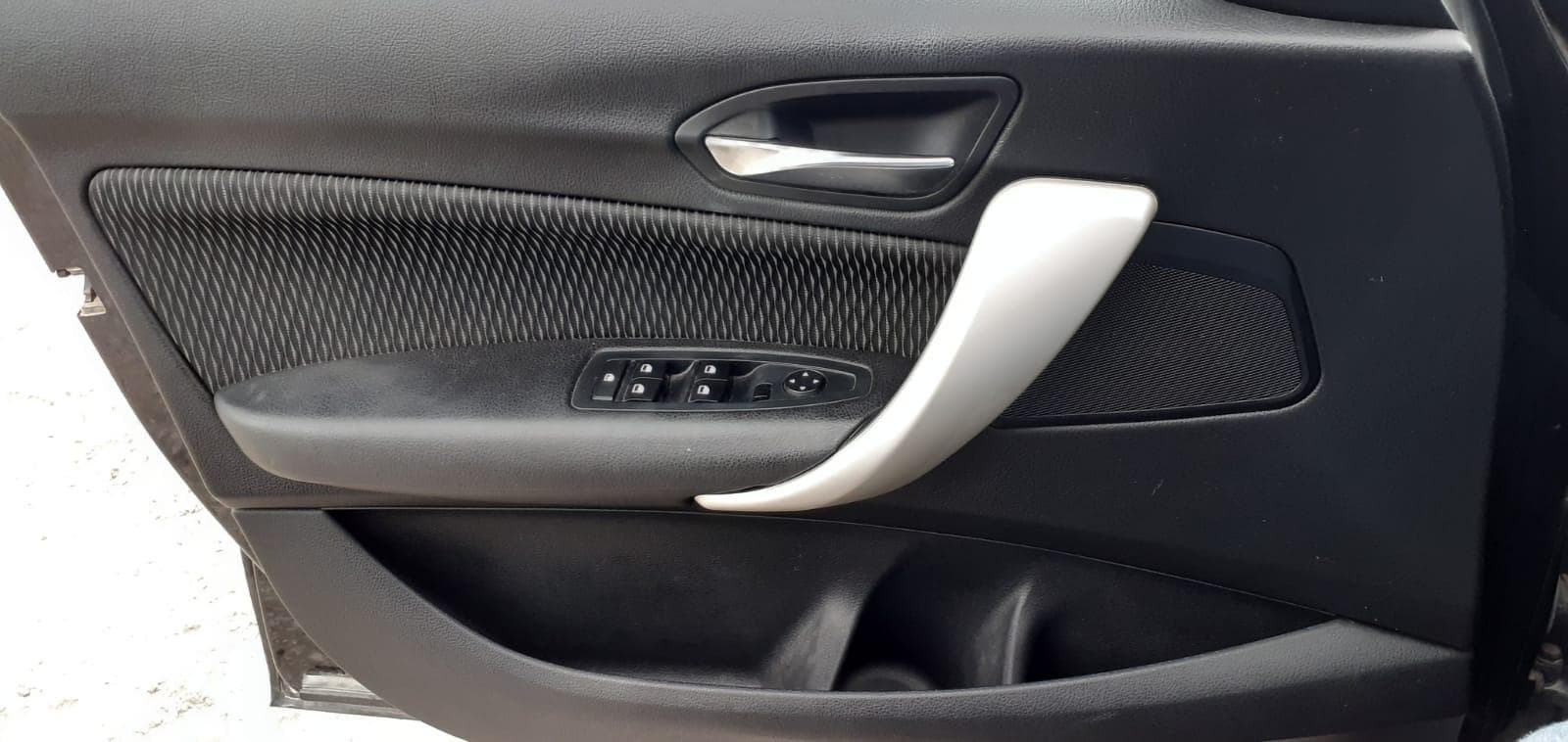 BMW 116D · Ano 2015 — imagen 22