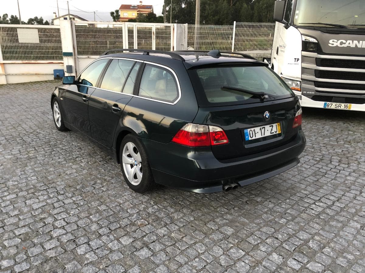 BMW 525D Touring · Ano 2005 — image 6