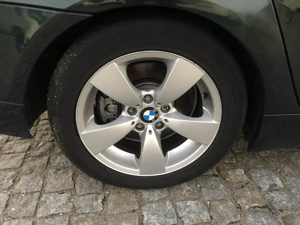 BMW 525D Touring · Ano 2005 — image 15