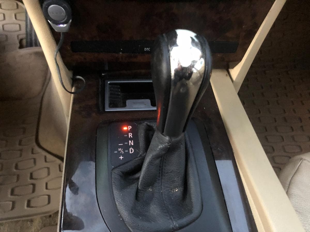 BMW 525D Touring · Ano 2005 — image 22