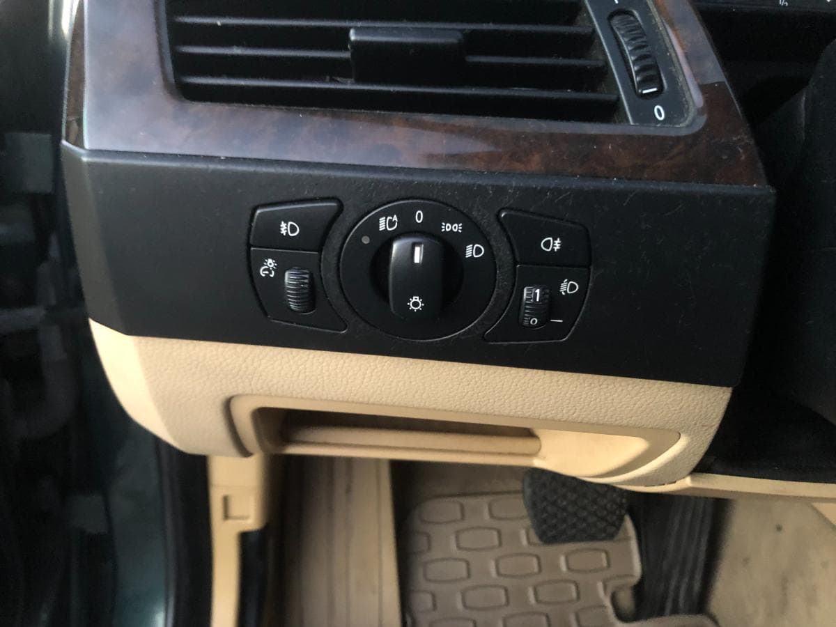 BMW 525D Touring · Ano 2005 — image 24