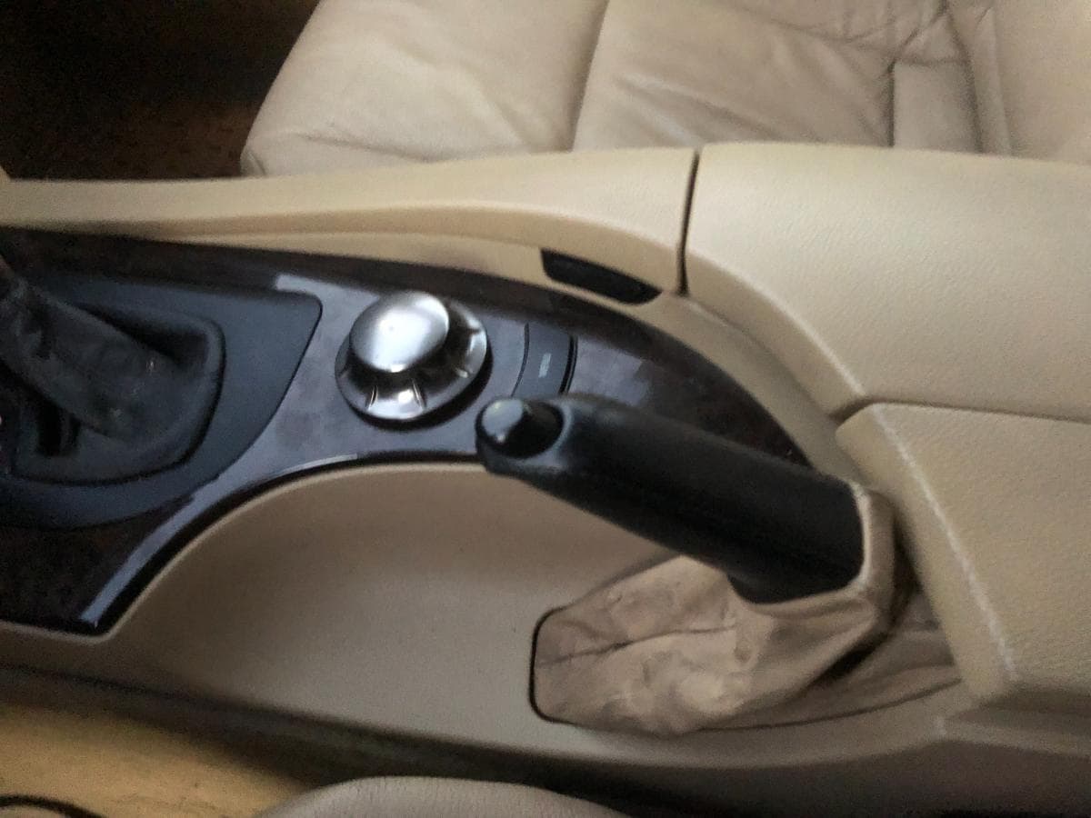 BMW 525D Touring · Ano 2005 — image 30