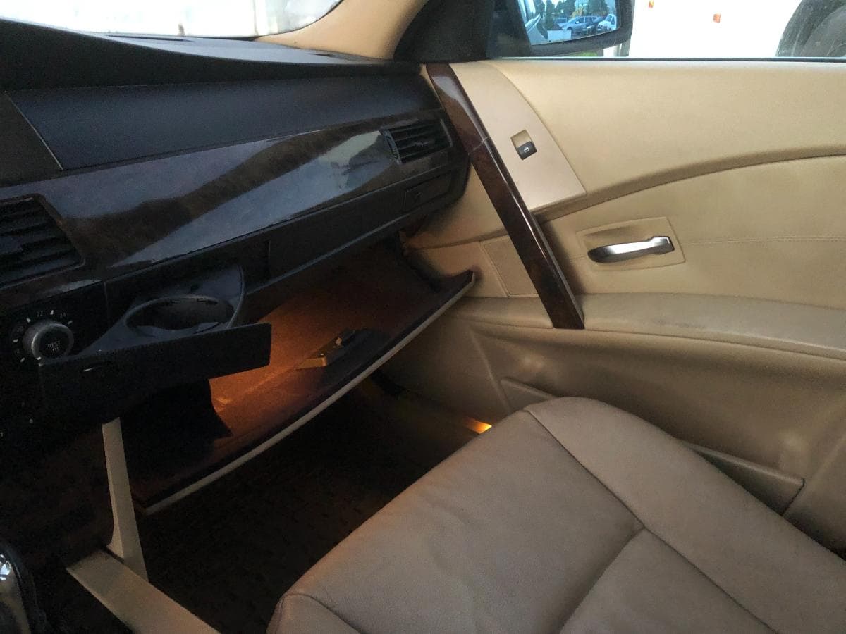 BMW 525D Touring · Ano 2005 — image 32