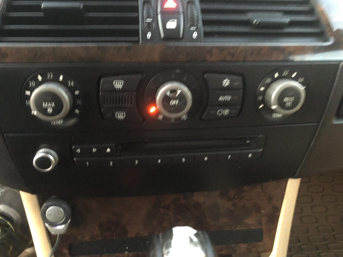 BMW 525D Touring · Ano 2005 — image 34