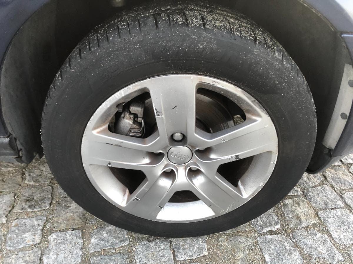 Audi  A4 · Ano 2001     89-07-SB · Paredes — imagem 15