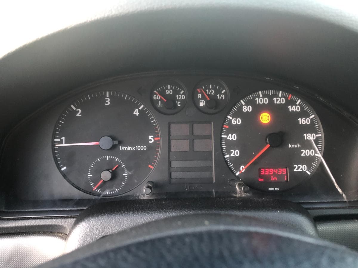 Audi  A4 · Ano 2001     89-07-SB · Paredes — imagem 24