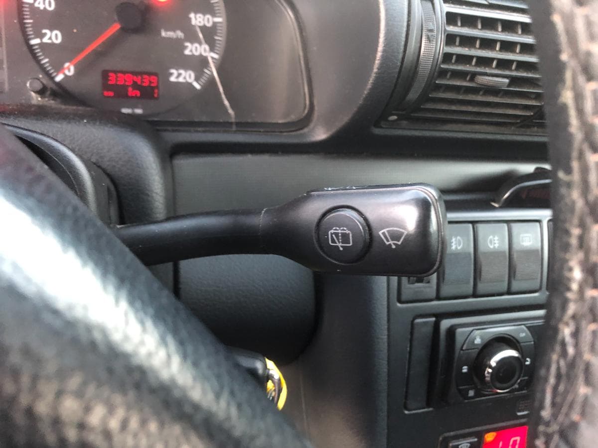 Audi  A4 · Ano 2001     89-07-SB · Paredes — imagem 28