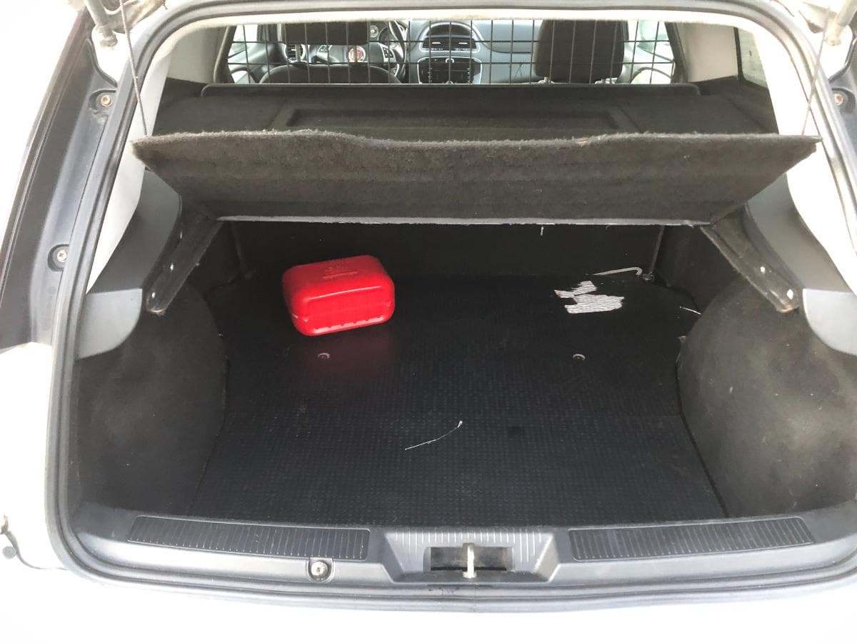 Fiat Punto Van 199 · Ano 2010 — imagem 9