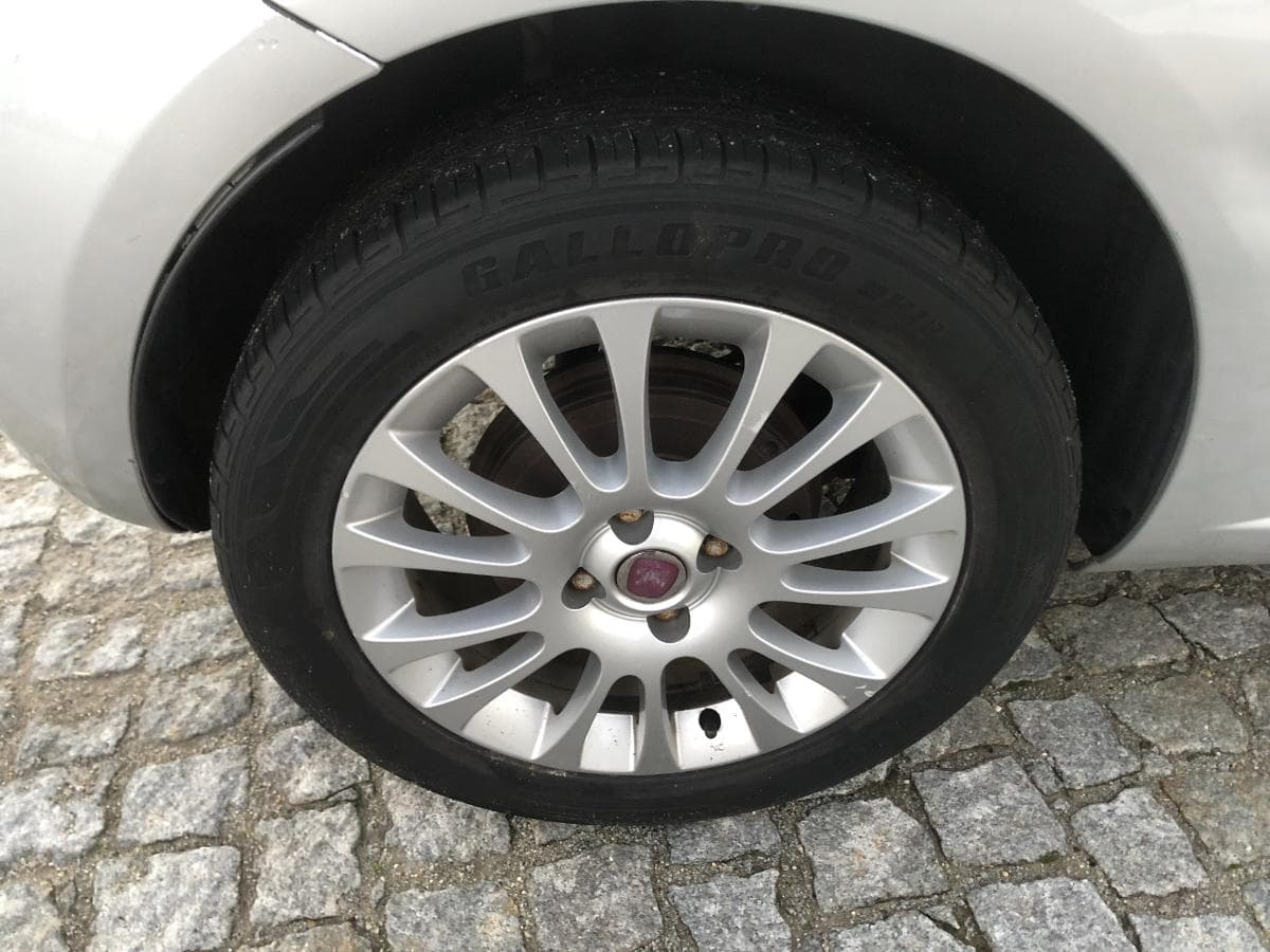 Fiat Punto Van 199 · Ano 2010 — imagem 11
