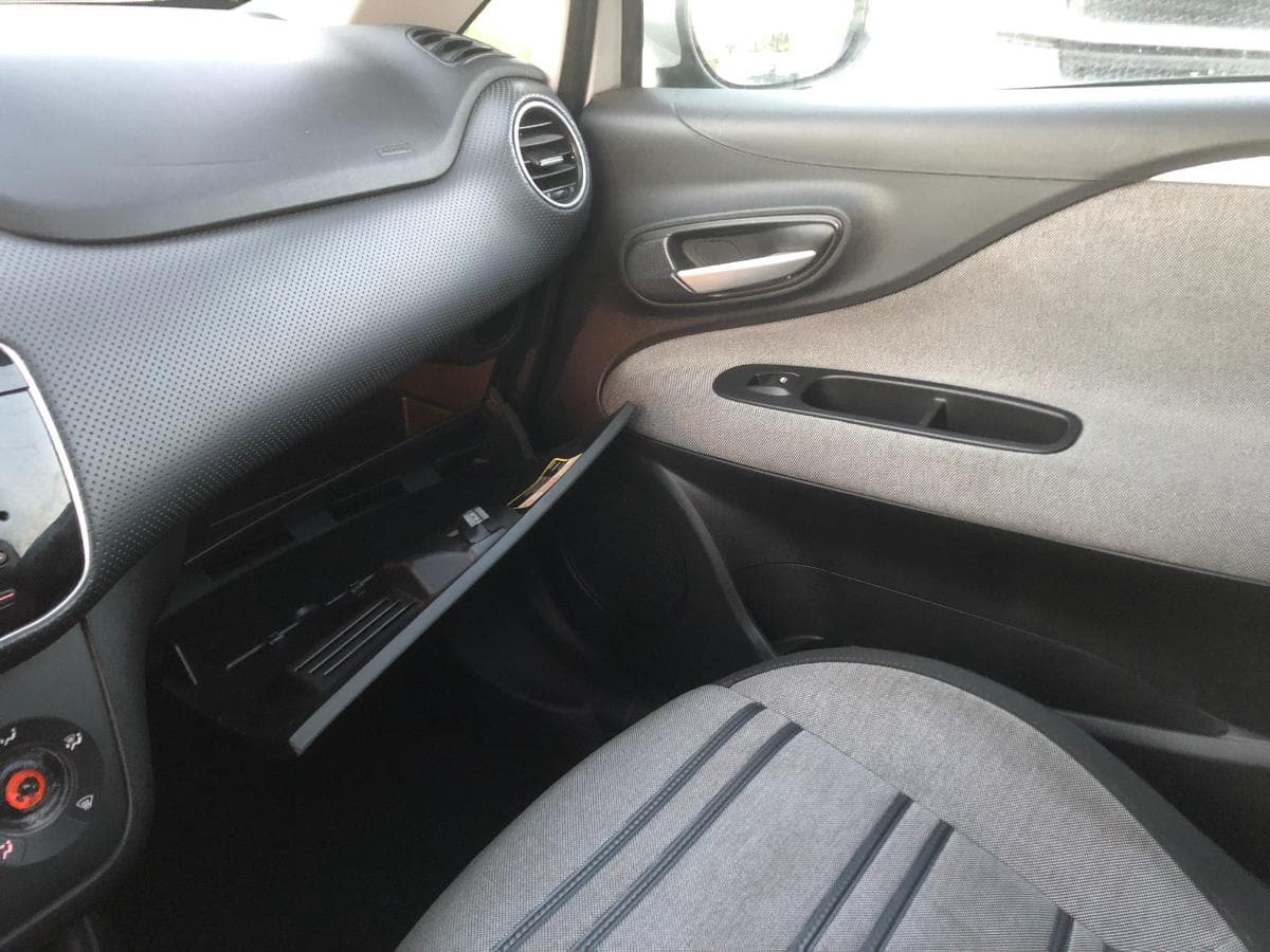 Fiat Punto Van 199 · Ano 2010 — imagem 21