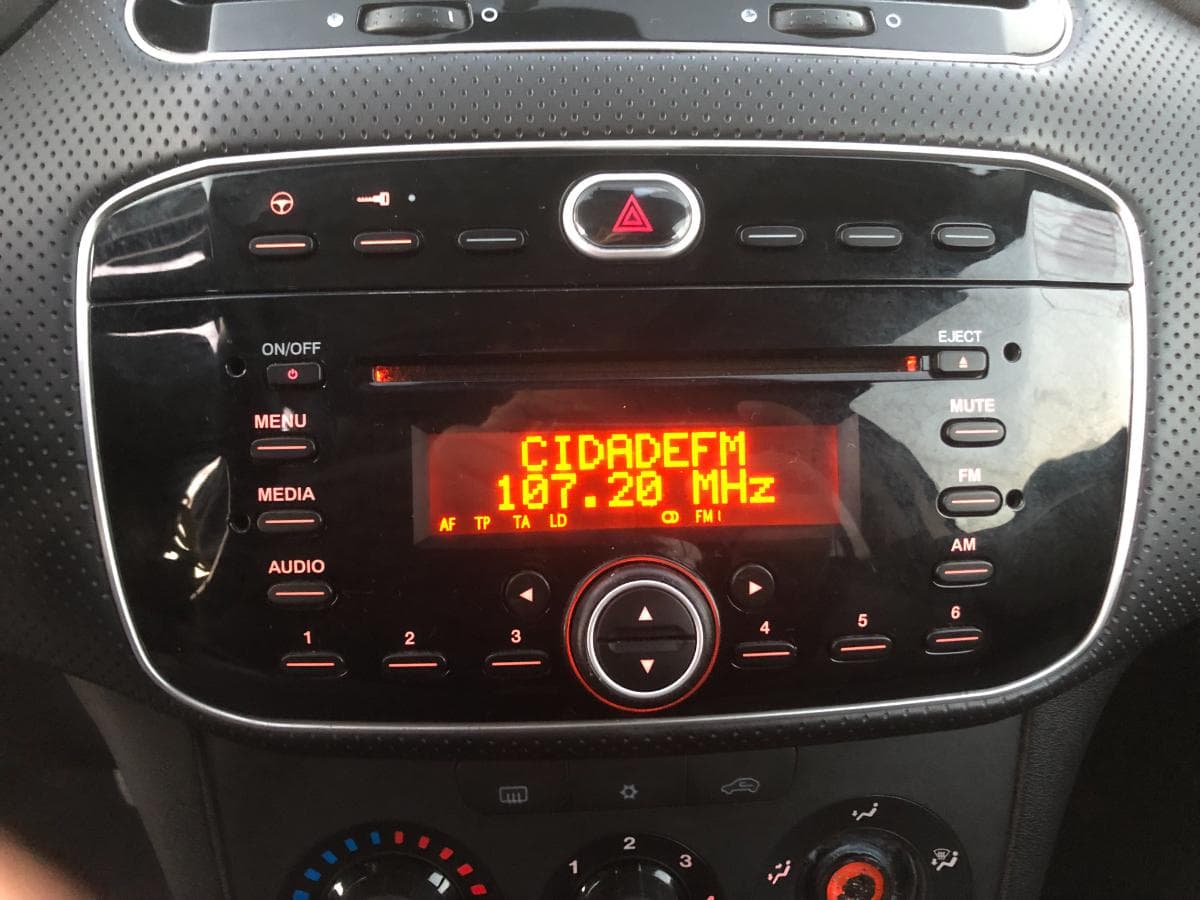 Fiat Punto Van 199 · Ano 2010 — imagem 24