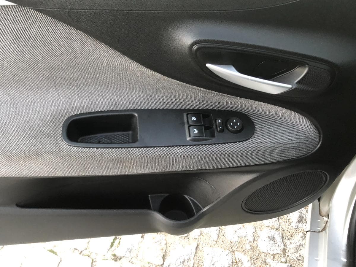 Fiat Punto Van 199 · Ano 2010 — imagem 28