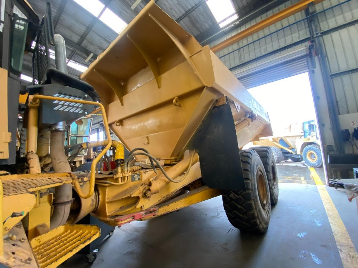 Dumper (30T) VOLVO A30D · Viana — image 3