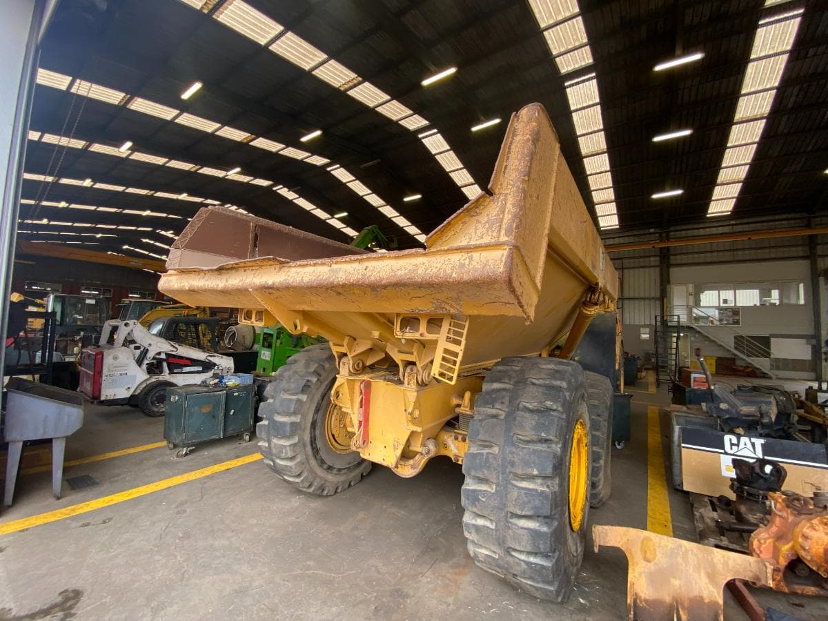 Dumper (30T) VOLVO A30D · Viana — image 10