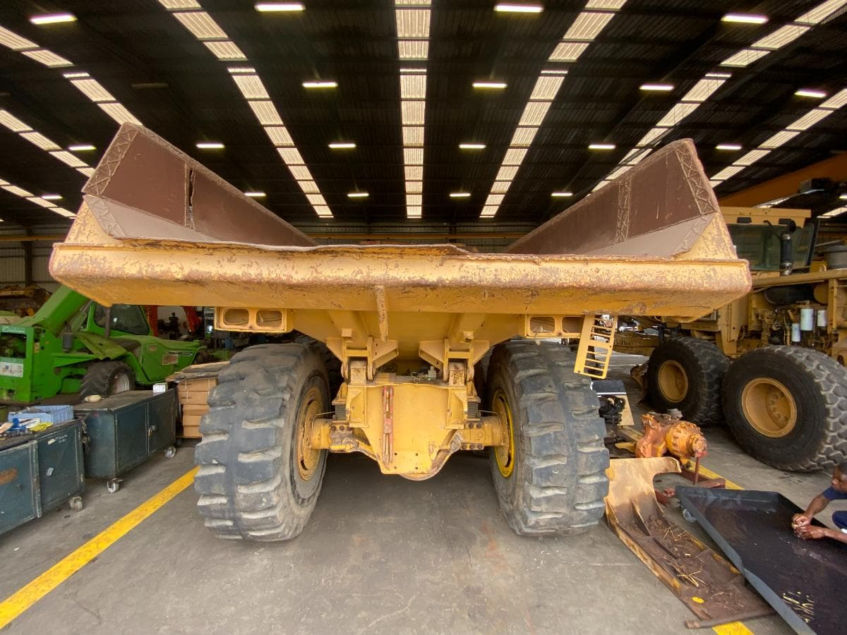 Dumper (30T) VOLVO A30D · Viana — image 19
