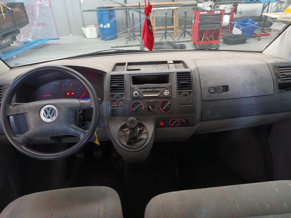 Volkswagen Transporter T5 1.9 TDI · Ano 2004 — imagen 24