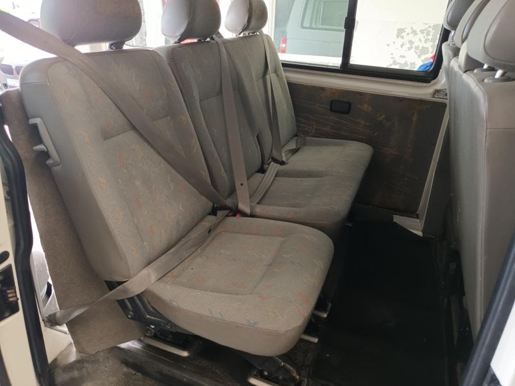 Volkswagen Transporter T5 1.9 TDI · Ano 2004 — imagen 29