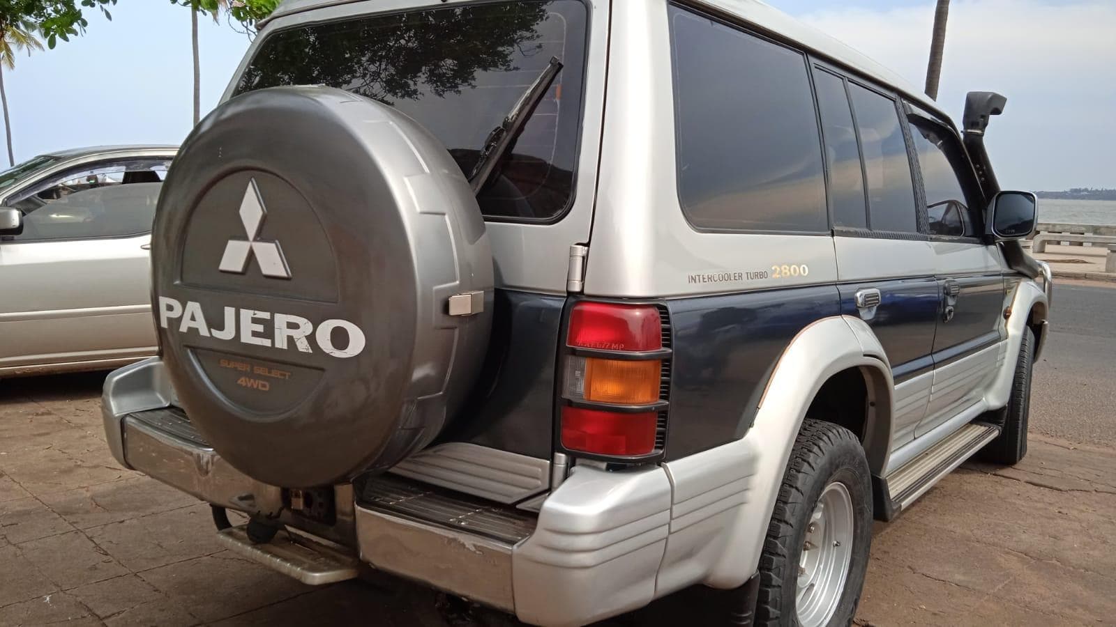Mitsubishi Pajero · — imagem 11