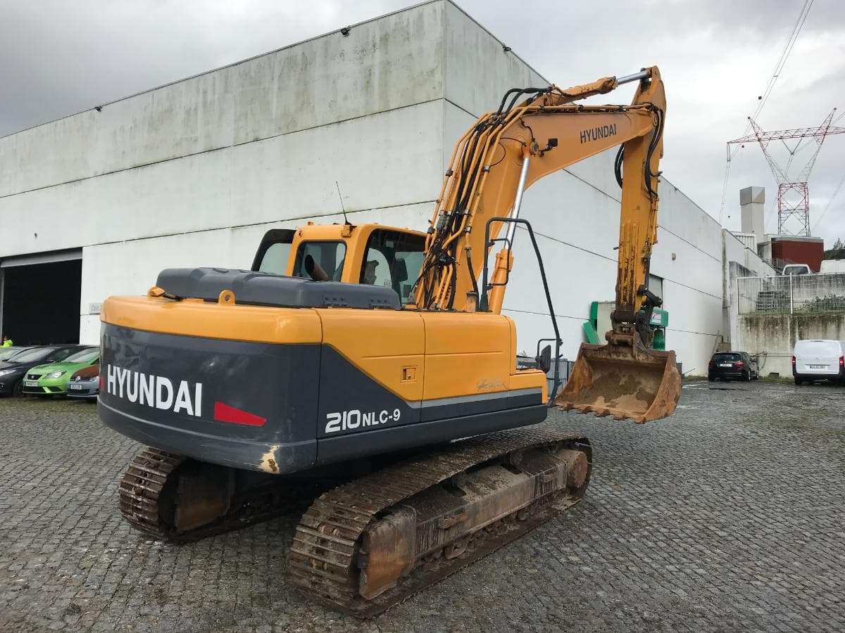 Giratória de Rastos Hyundai Robex 210 NLC-9 — imagem 4