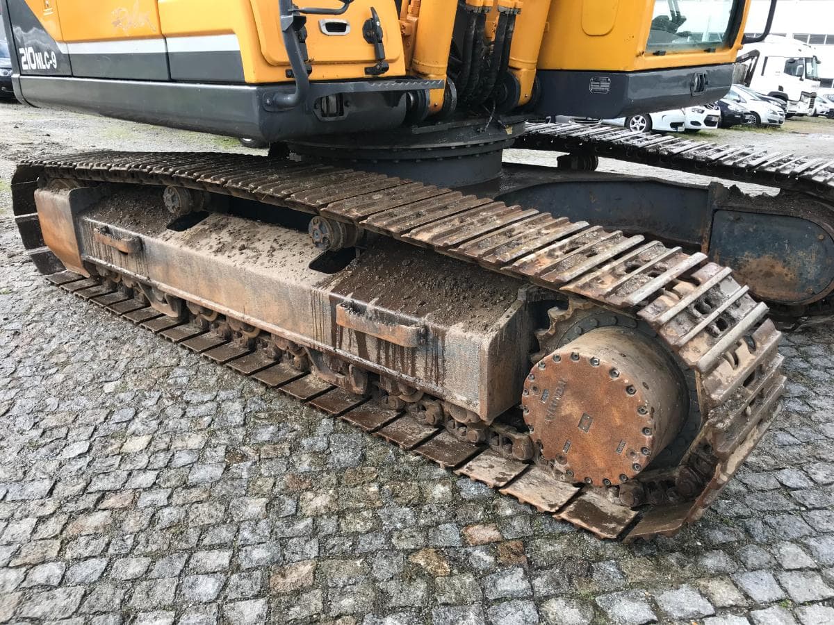 Giratória de Rastos Hyundai Robex 210 NLC-9 — imagem 7