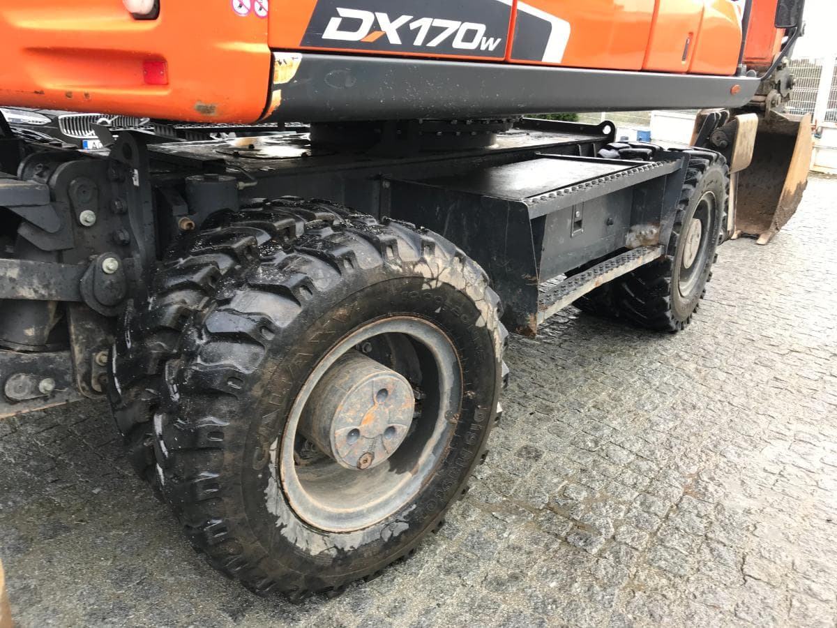 Giratória de Rodas Doosan DX 170 W-5 — imagen 7