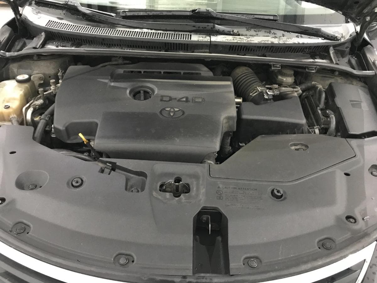 Toyota Avensis 2.0 D-4D · Ano 2011 — imagen 9